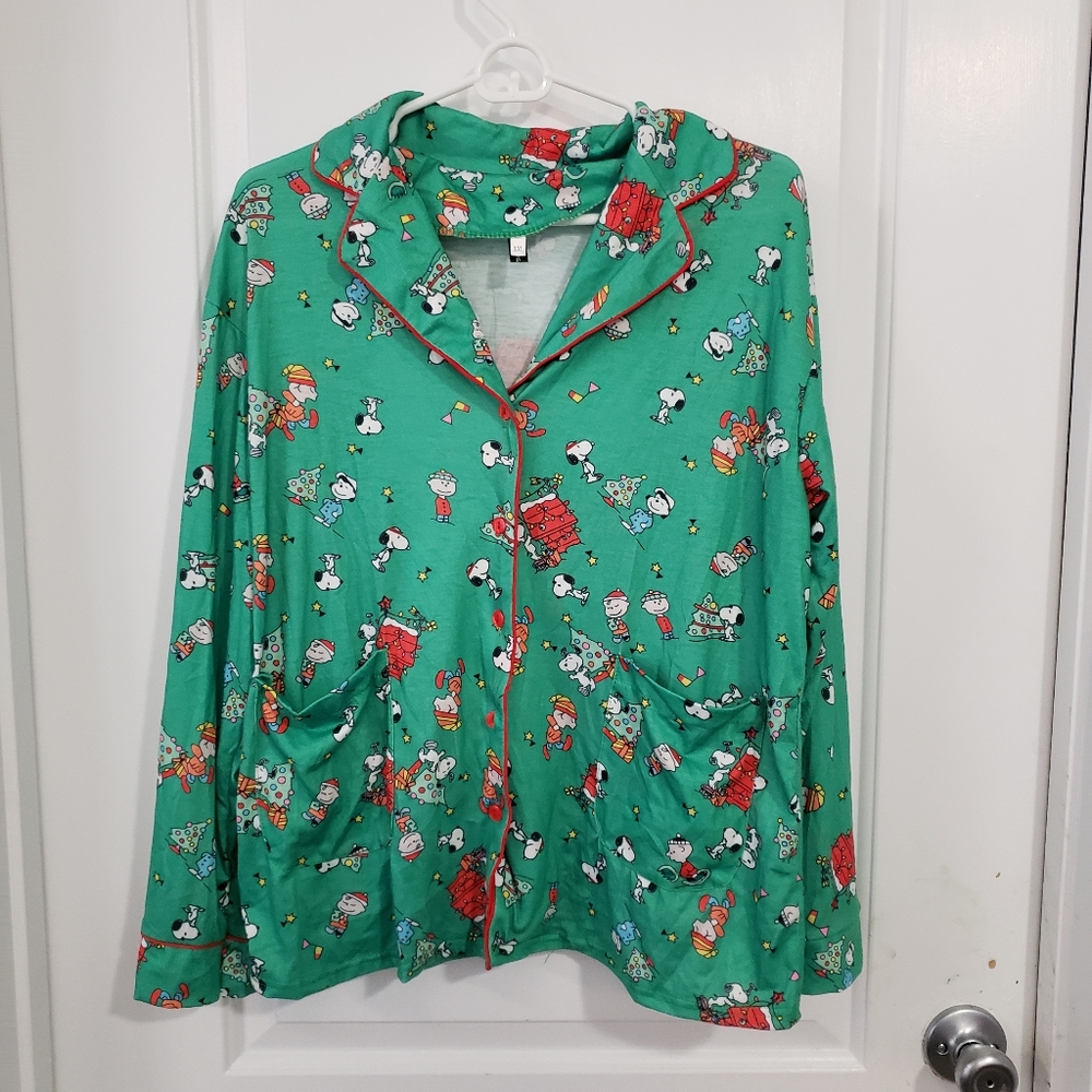 Snoopy print green button up pj top size XXL